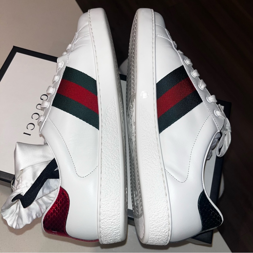Men’s Gucci sneaker - Picture 8 of 10